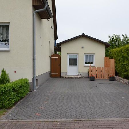 Ferienwohnung Ferienzimmer *Auszeit* Sassnitz Exterior foto